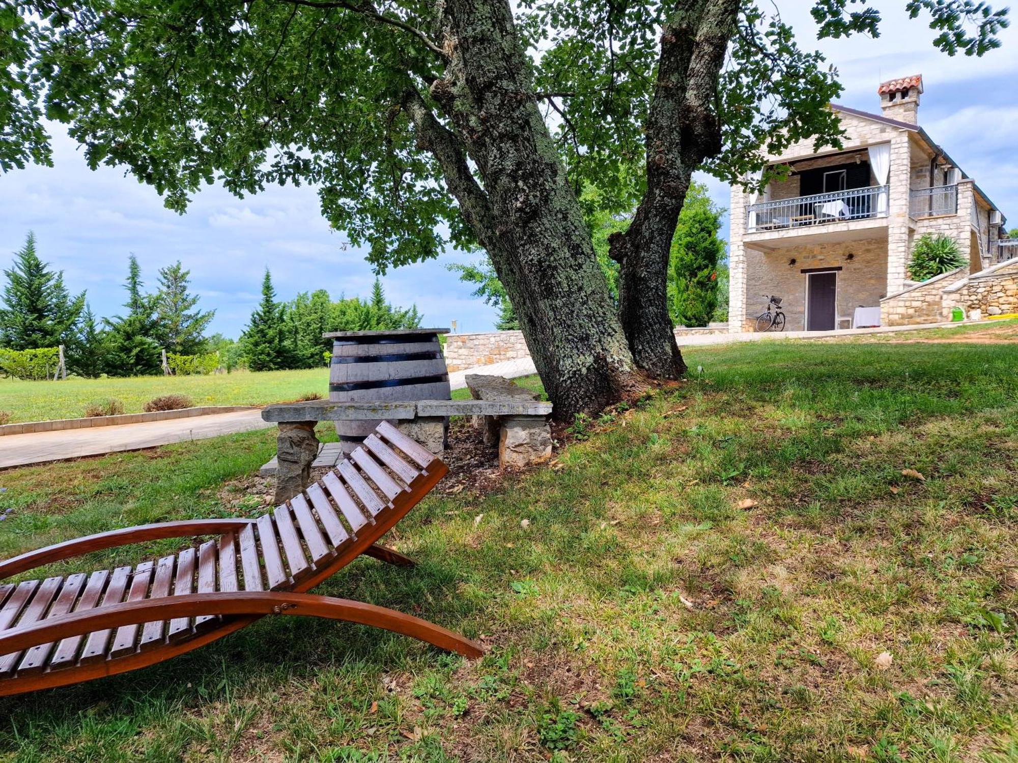 Bed and Breakfast Stancija Ruseti à Oprtalj Extérieur photo