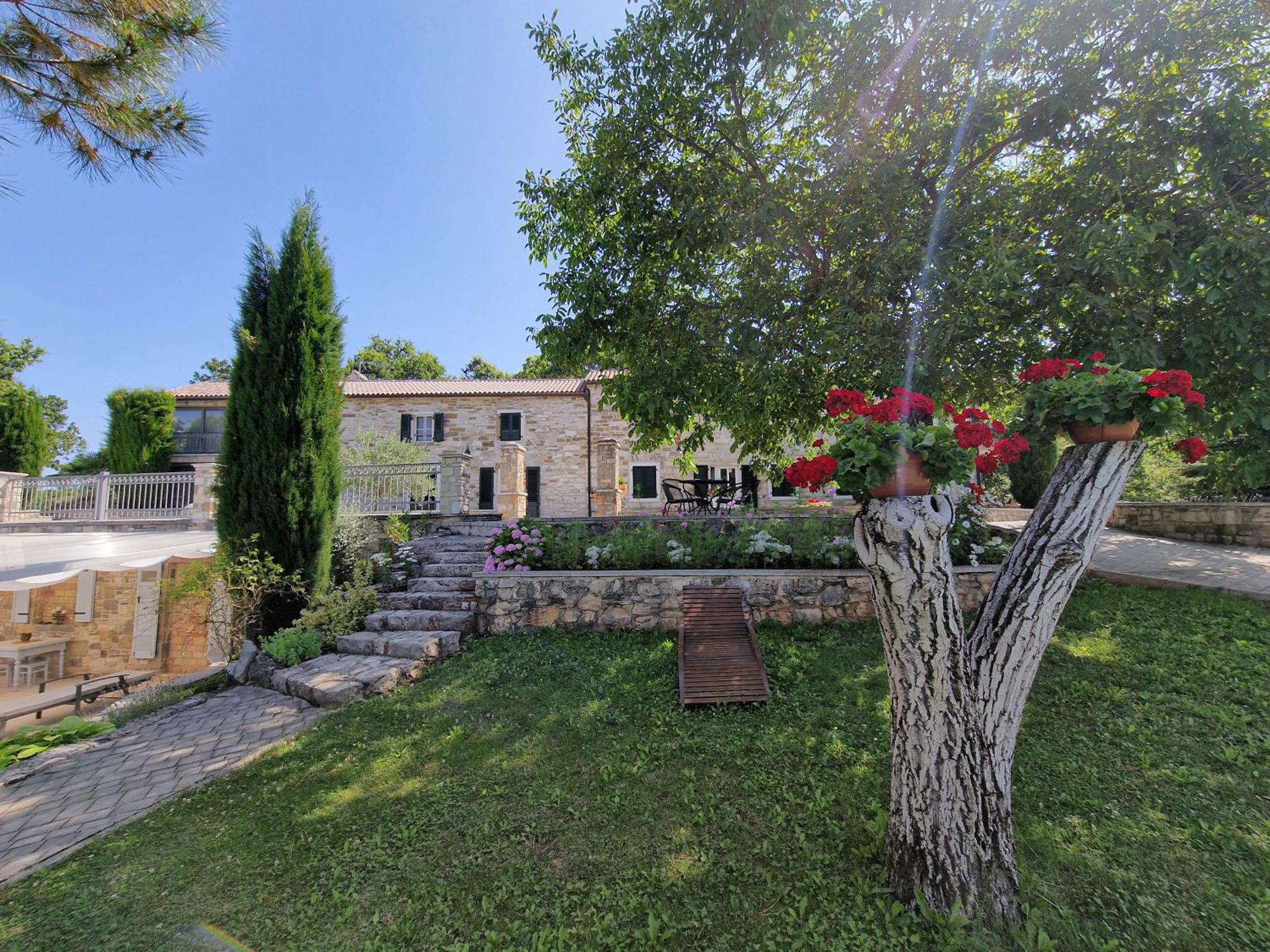Bed and Breakfast Stancija Ruseti à Oprtalj Extérieur photo